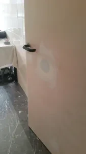 Reparatie paneel deur